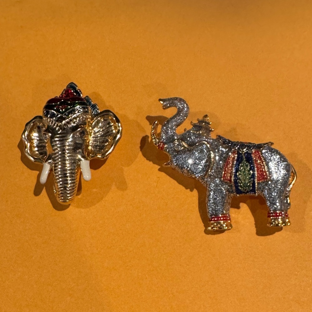 Elephant Brooch Pin Set - Picture 5 of 11